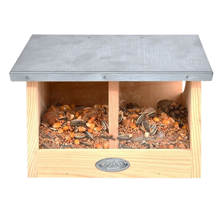 Feeding house for squirrels - Double house for feeding squirrels